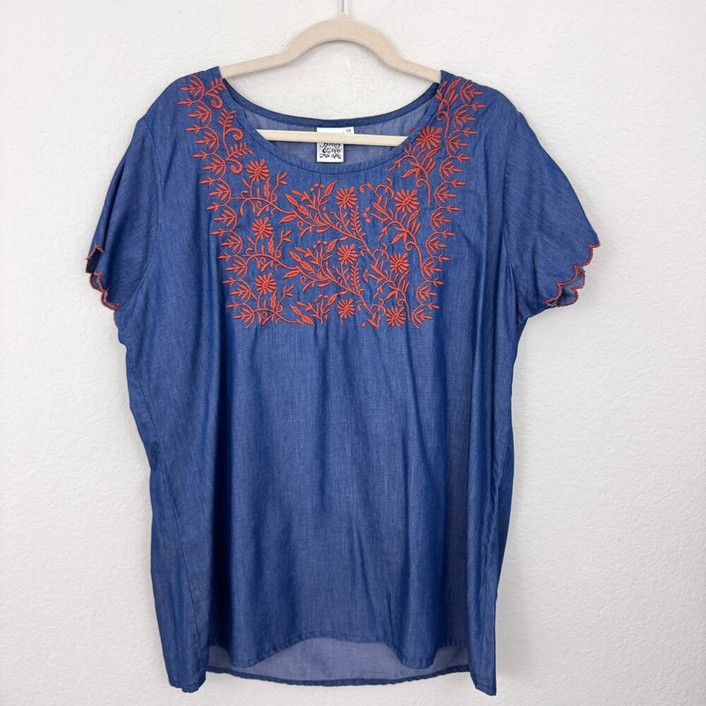 Parsley & Sage Womens Blouse Top Size 1X Chambray Flowy Lyocell Embroidered Blue